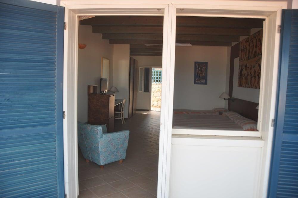 Ahg Marine Club Beach Resort Sal Rei Exterior photo